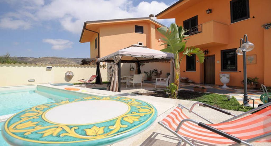 Casa Montalbano Διαμέρισμα Πόρτο Εμπέντοκλε Δωμάτιο φωτογραφία